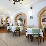 Cabot Romantic- Adults Only 3*