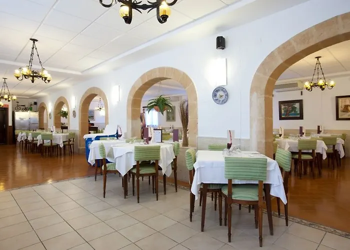 Cabot Romantic- Adults Only 3*