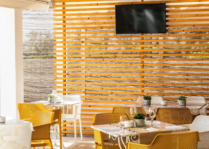 Cabot Romantic- Adults Only فندق 3*