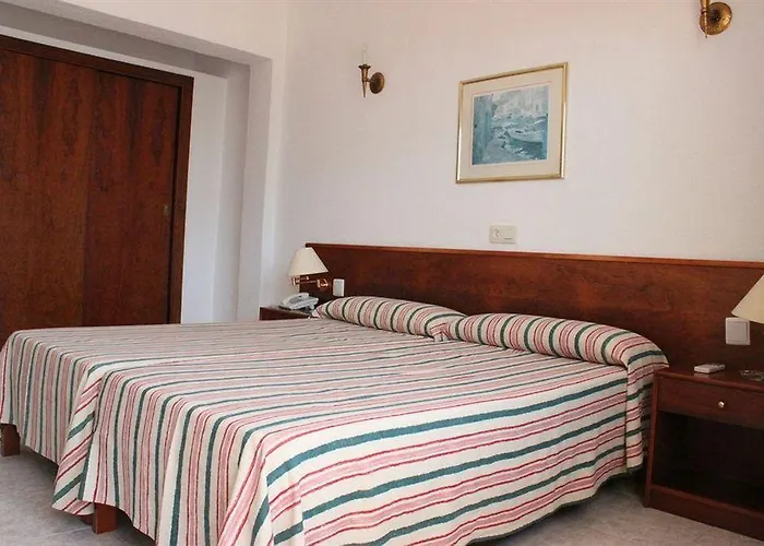 فندق Cabot Romantic- Adults Only 3*