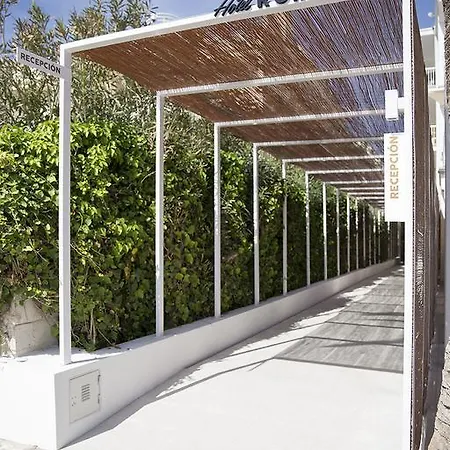 Cabot Romantic- Adults Only 3*