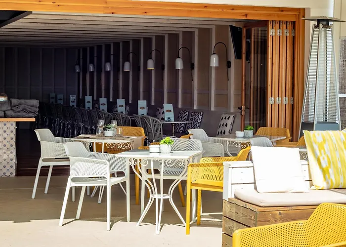 Cabot Romantic- Adults Only 3*