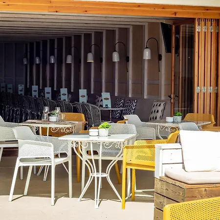 Cabot Romantic- Adults Only 3*