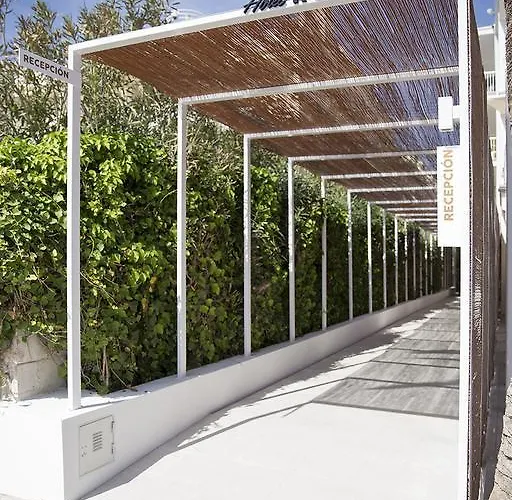 Cabot Romantic- Adults Only 3*