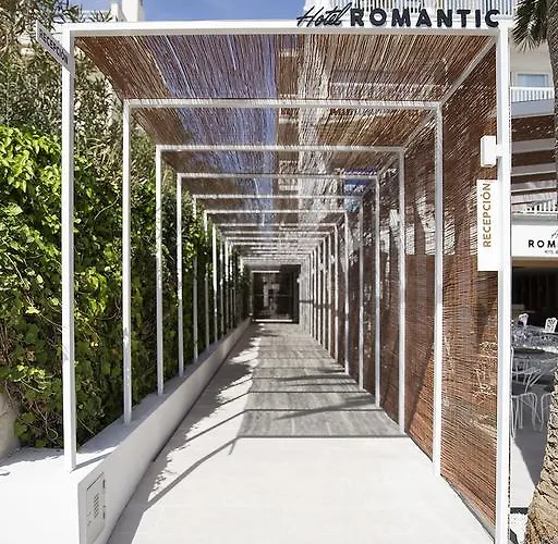 Cabot Romantic- Adults Only 3*