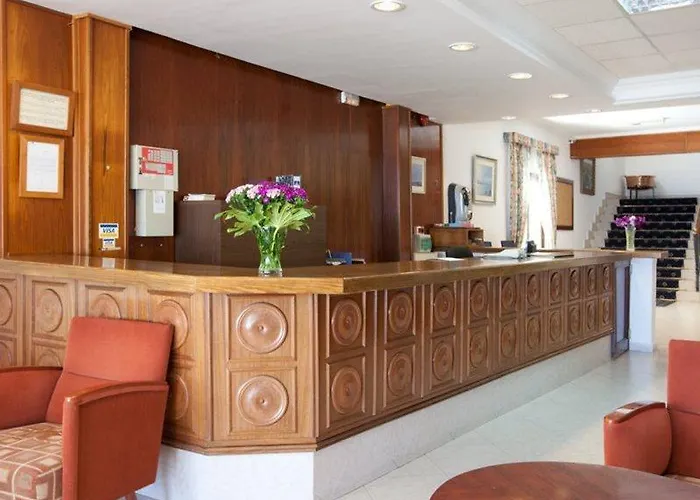 Cabot Romantic- Adults Only Готель 3*